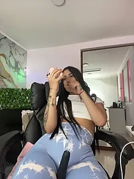 mavi_ec - MAVI_EC's free webcam