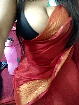 hotruks2 - Hotruks2's free webcam