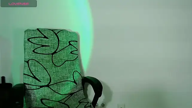 hannah_kiim - Hannah_Kiim's free webcam