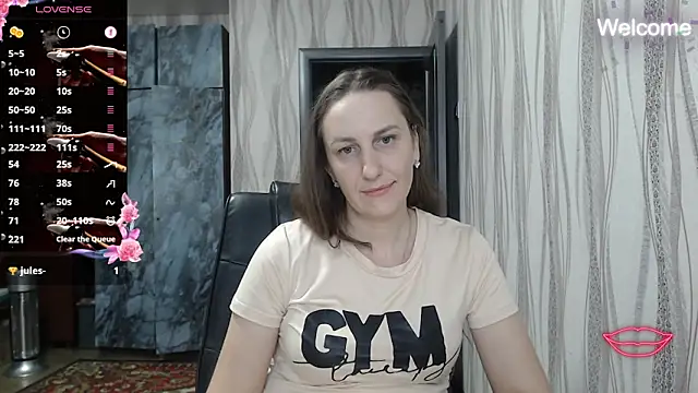 yevgeshka-milashka - Yevgeshka-Milashka's free webcam