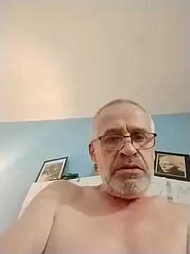 alleinzuhause - Alleinzuhause's free webcam - UK Sex Cams