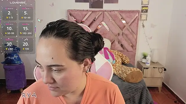 jasmine_1526 - Jasmine_1526's free webcam