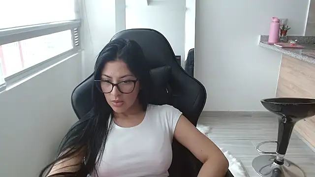 mia_paradis - Mia_Paradis's free webcam