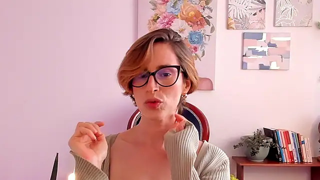 cuddlingbunny webcam