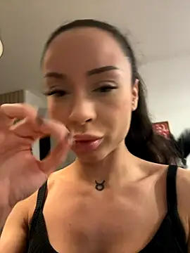 cara_mella webcam