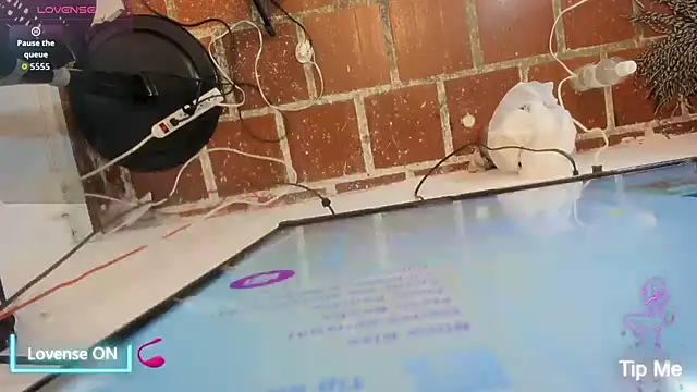 MiiaaCollinss webcam