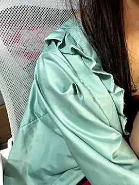 mina048 - Mina048's free webcam