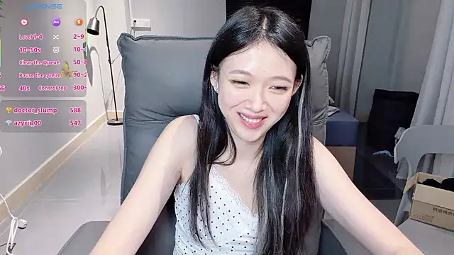 nini-baby520 - NiNi-baby520's free webcam