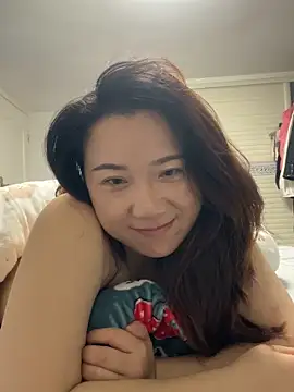 momo-9988 - Momo-9988's free webcam