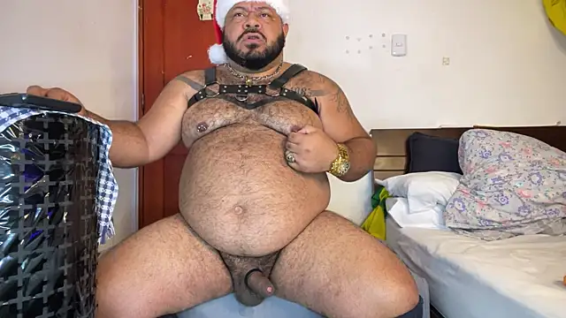 fetishbearsbig - FetishBearsBig's free webcam