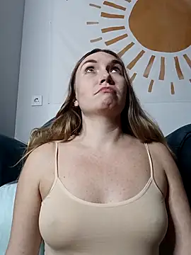 kisavixen - KisaVixen's free webcam