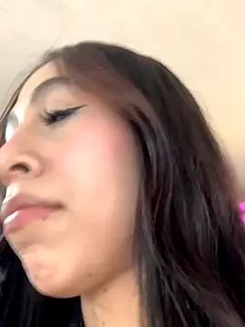 miascott_pink - MiaScott_Pink's free webcam