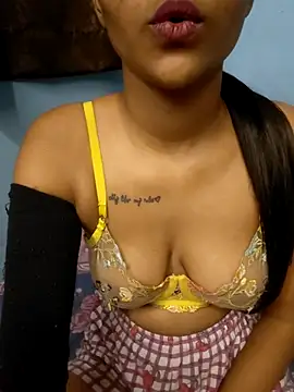 ema-01 - Ema-01's free webcam