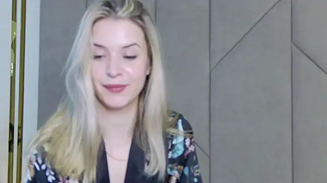 touch_me - Touch_me's free webcam