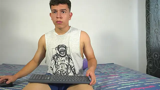 Max_ethan5 webcam