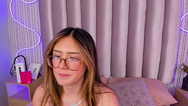 SamanthaPeachss webcam stripchat model stream image