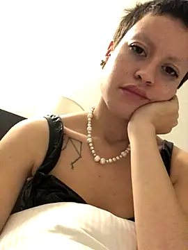 YoungDutchRuby webcam