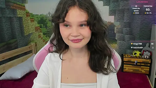 emilychaves - EmilyChaves's free webcam