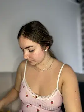 imlindapink - Imlindapink's free webcam