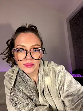 FemDom_RubyKnightXXO webcam