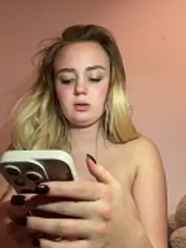 Webcam Model (CherryEmmy)  is live.Free join now!