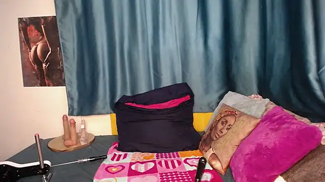 blackrose001 - Blackrose001's free webcam