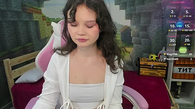 emilychaves - EmilyChaves's free webcam