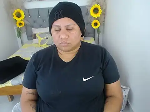 hotlesby_valery webcam