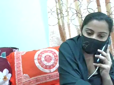 daisy-03 - Daisy-03's free webcam