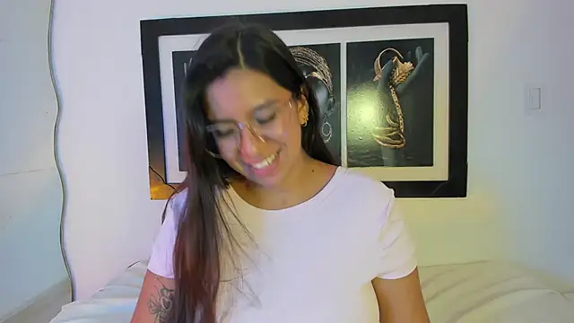 emilyy_cooperr - Emilyy_cooperr's free webcam