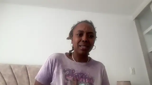 ChocolateCakeQueen webcam