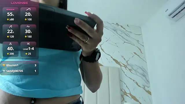 _emma_whiitee_ - _Emma_whiitee_'s free webcam