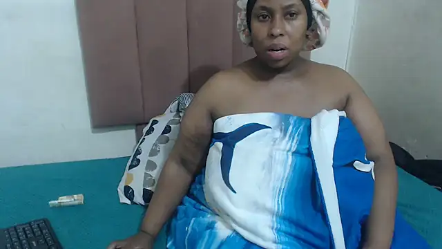 chubby_queenx255 - Chubby_Queenx255's free webcam