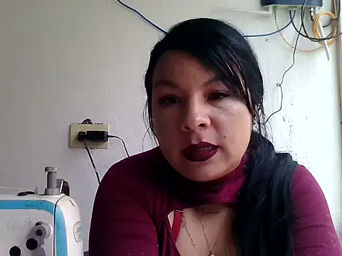 antonella-3433 - Antonella-3433's free webcam