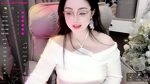 Monica-666888- webcam