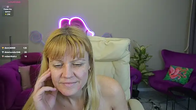 bellalapetit - BellaLaPetit's free webcam