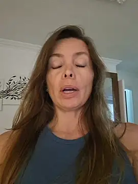 karina_warthon webcam