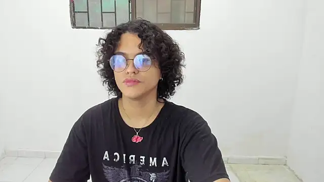 Diane_blossom webcam