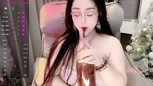 Monica-666888- webcam