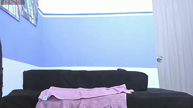 veronica_em1 - Veronica_em1's free webcam