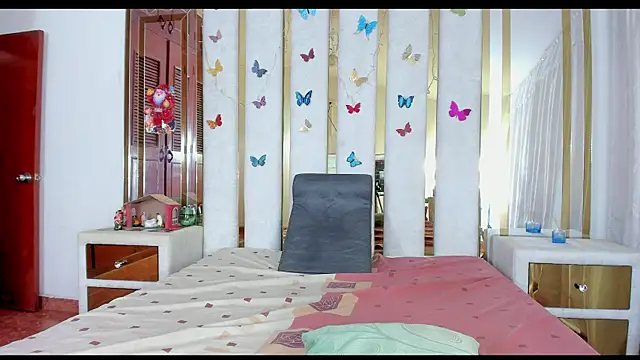 MeganBrounette webcam