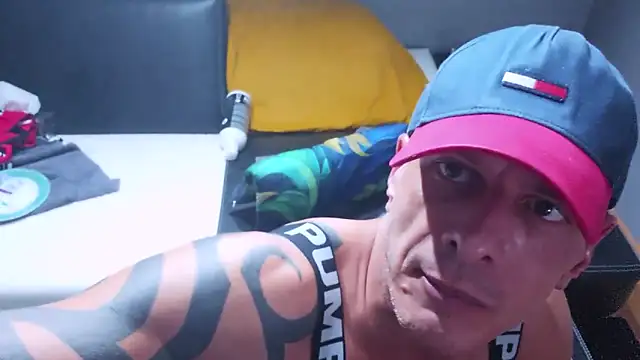 slavic_boy_39 webcam