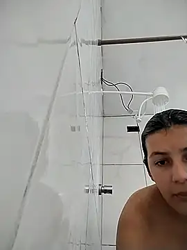 thaila-aurora - Thaila-Aurora's free webcam