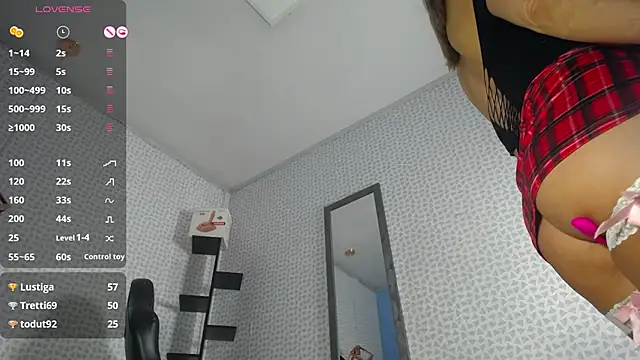 catiajones - CATIAJONES's free webcam