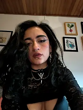  Lila_Desiree chat room