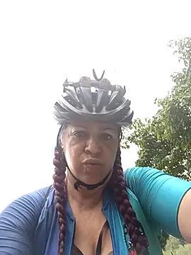 Webcam Model (LAPOTRA_04)  is live.Free join now!