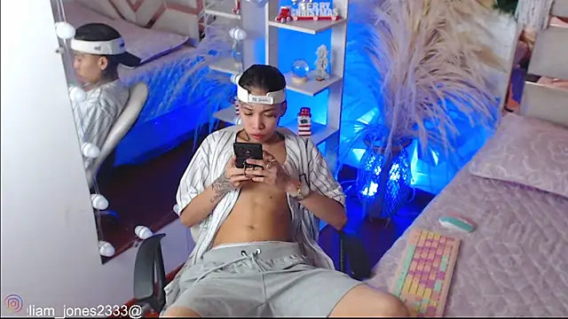 Jonesliam23 webcam
