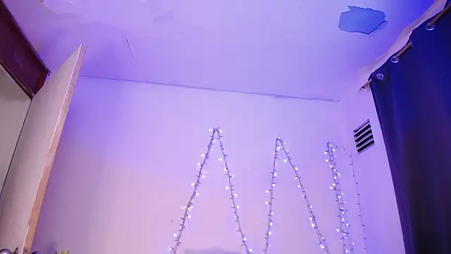 nicol_love0 - Nicol_Love0's free webcam