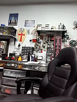 TattooedDick92 webcam