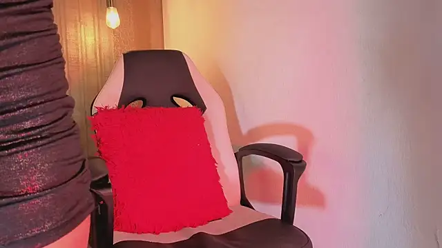 mishakinki - MishaKinki's free webcam